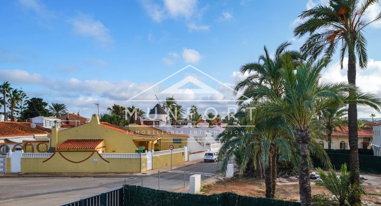 2 Zimmer Villa zu verkaufen in Estrella de Mar mit Pool - 346.500 € (Ref: 8681017)