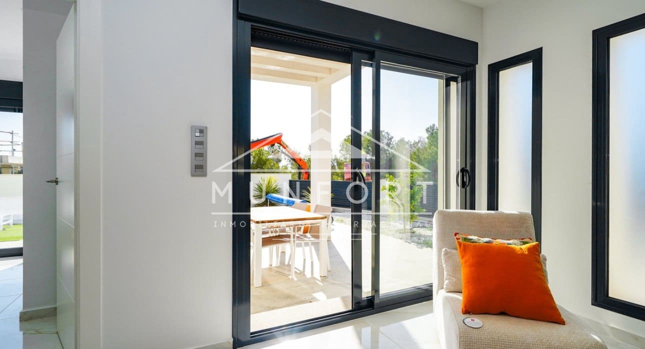 3 bedroom Villa for sale in Pinar de Campoverde with pool - € 431,500 (Ref: 8683038)