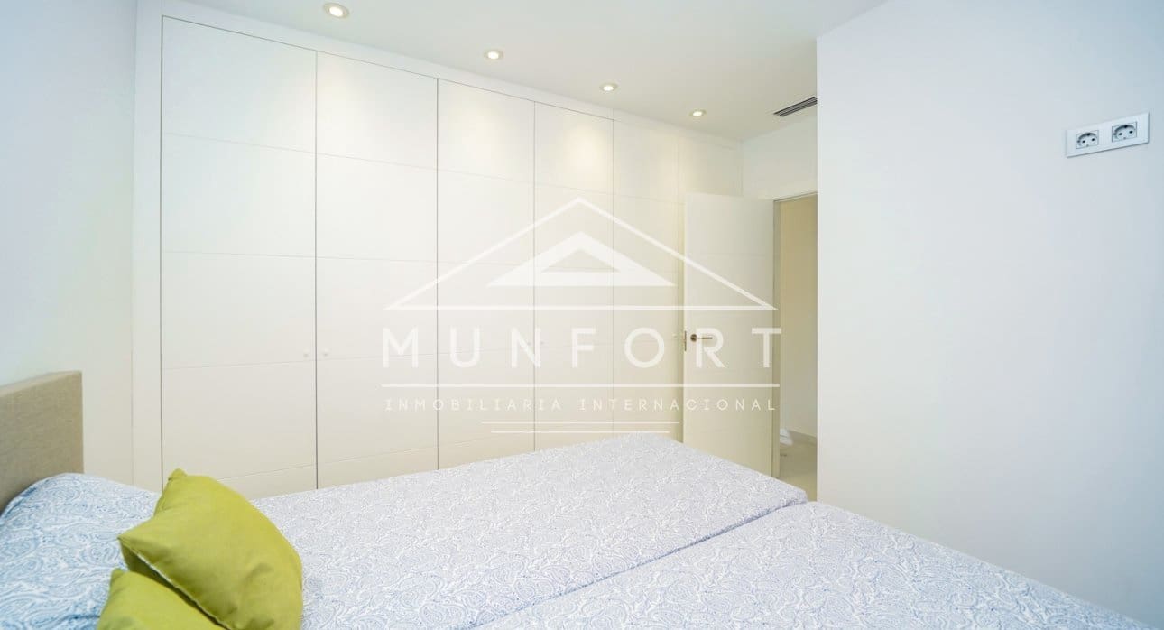 3 bedroom Villa for sale in Pinar de Campoverde with pool - € 431,500 (Ref: 8683038)