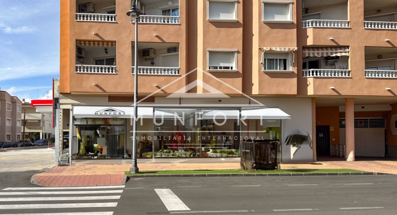 Erhverv til salg i Lo Pagan - € 450.000 (Ref: 8688244)