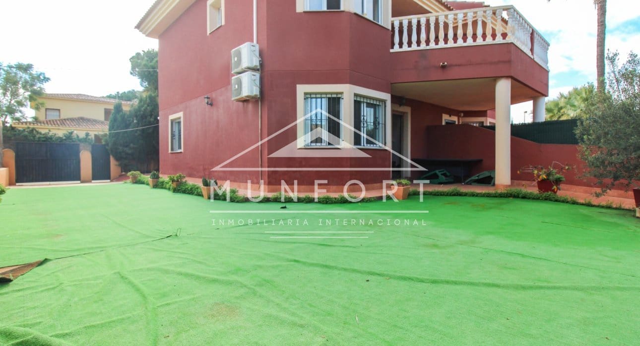 4 quarto Moradia para venda em Los Urrutias - 235 000 € (Ref: 8717235)