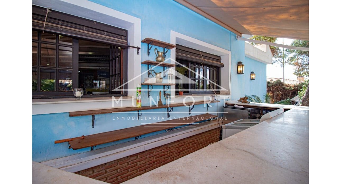 Chalet de 3 habitaciones en Dehesa de Campoamor en venta - 980.000 € (Ref: 8734724)