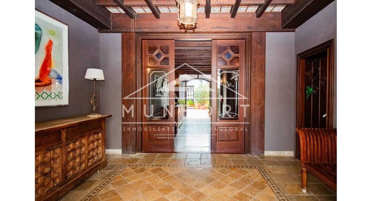 Chalet de 3 habitaciones en Dehesa de Campoamor en venta - 980.000 € (Ref: 8734724)