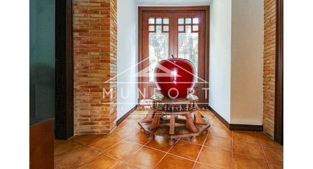 Chalet de 3 habitaciones en Dehesa de Campoamor en venta - 980.000 € (Ref: 8734724)