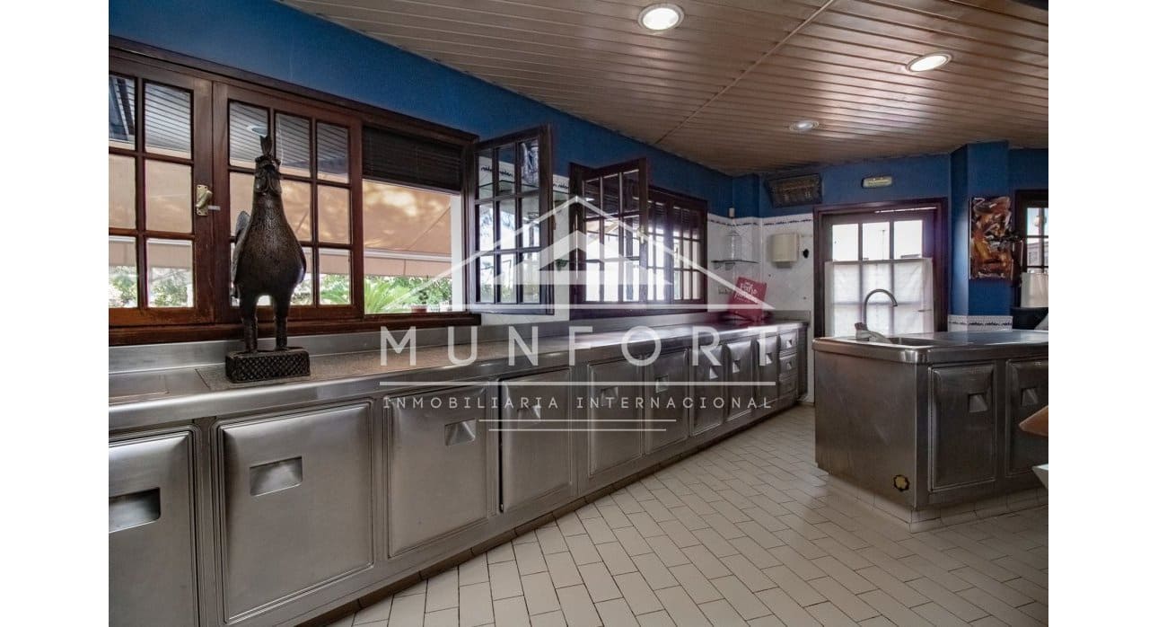 Chalet de 3 habitaciones en Dehesa de Campoamor en venta - 980.000 € (Ref: 8734724)