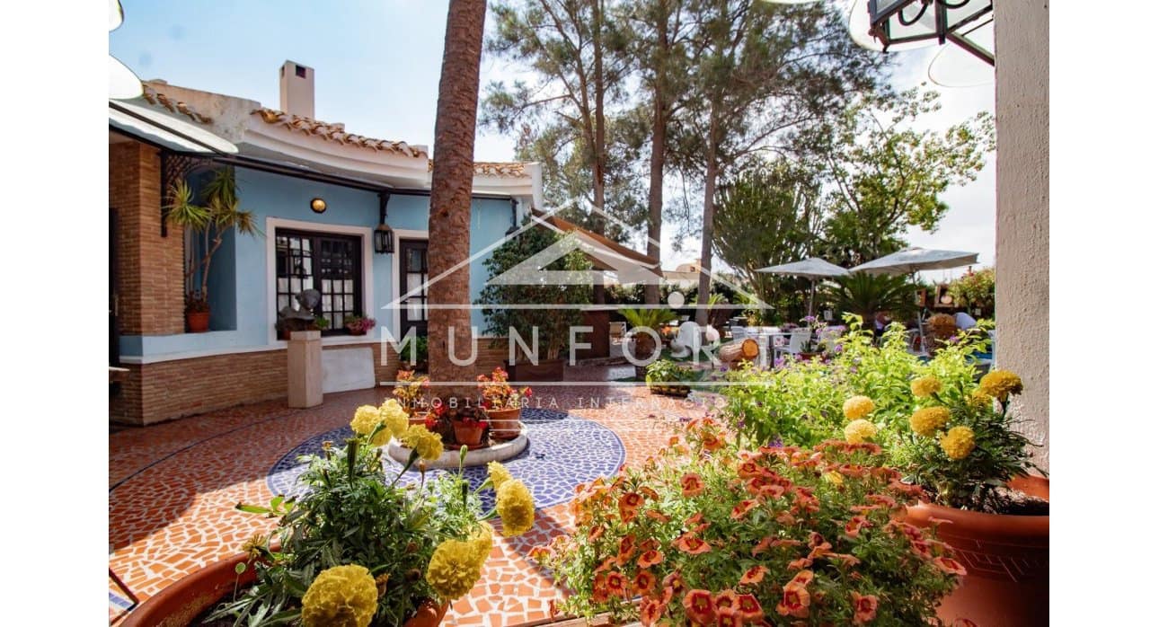 Chalet de 3 habitaciones en Dehesa de Campoamor en venta - 980.000 € (Ref: 8734724)