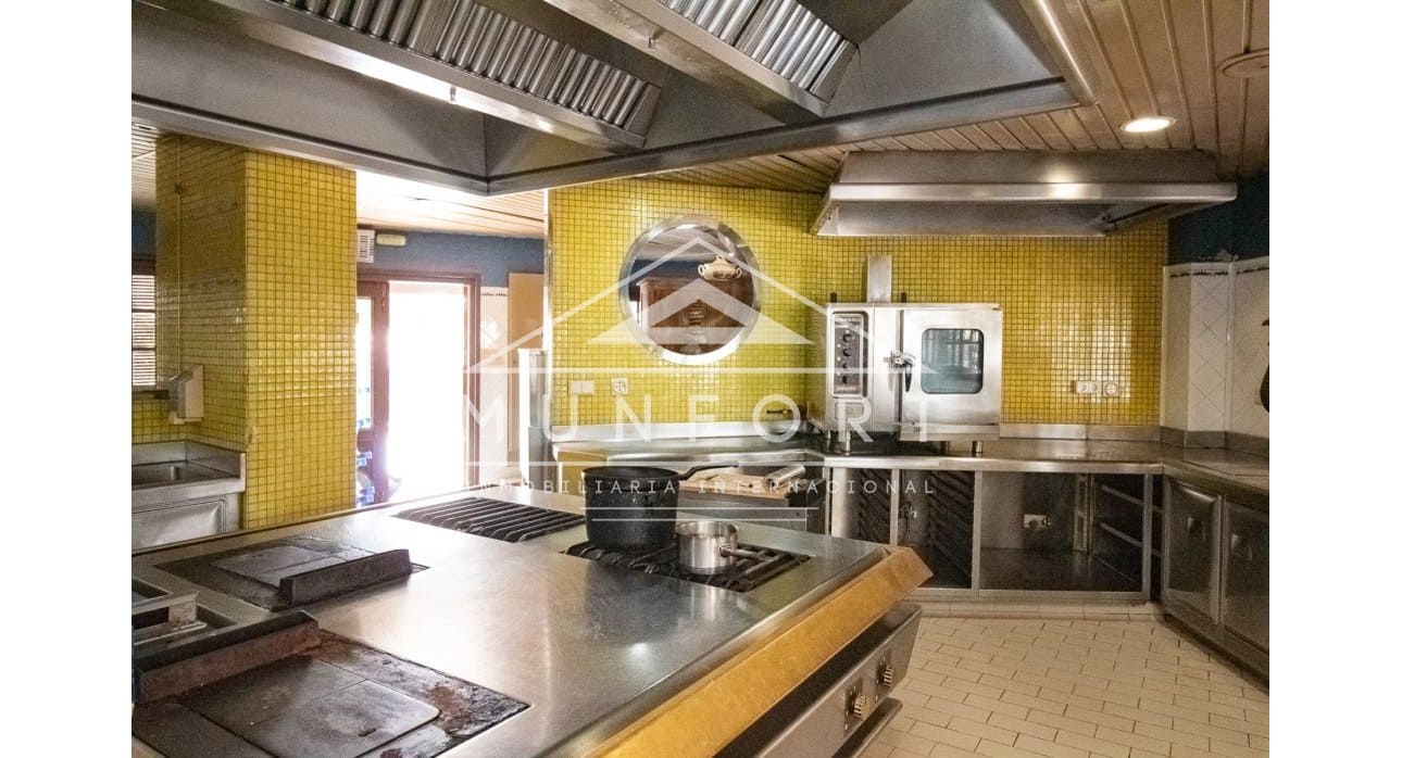 Chalet de 3 habitaciones en Dehesa de Campoamor en venta - 980.000 € (Ref: 8734724)