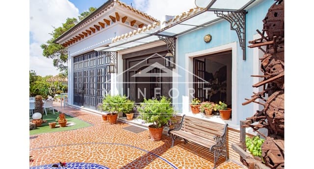 3 Zimmer Villa zu verkaufen in Dehesa de Campoamor, Orihuela - 980.000 € (Ref: 8734724)