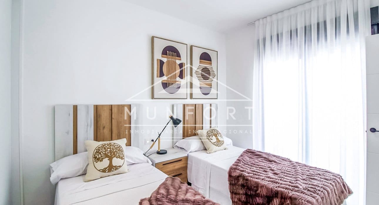 3 soveværelse Villa til salg i Roldan med swimmingpool - € 404.900 (Ref: 8759068)