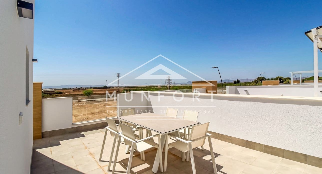 3 soveværelse Villa til salg i Roldan med swimmingpool - € 404.900 (Ref: 8759068)