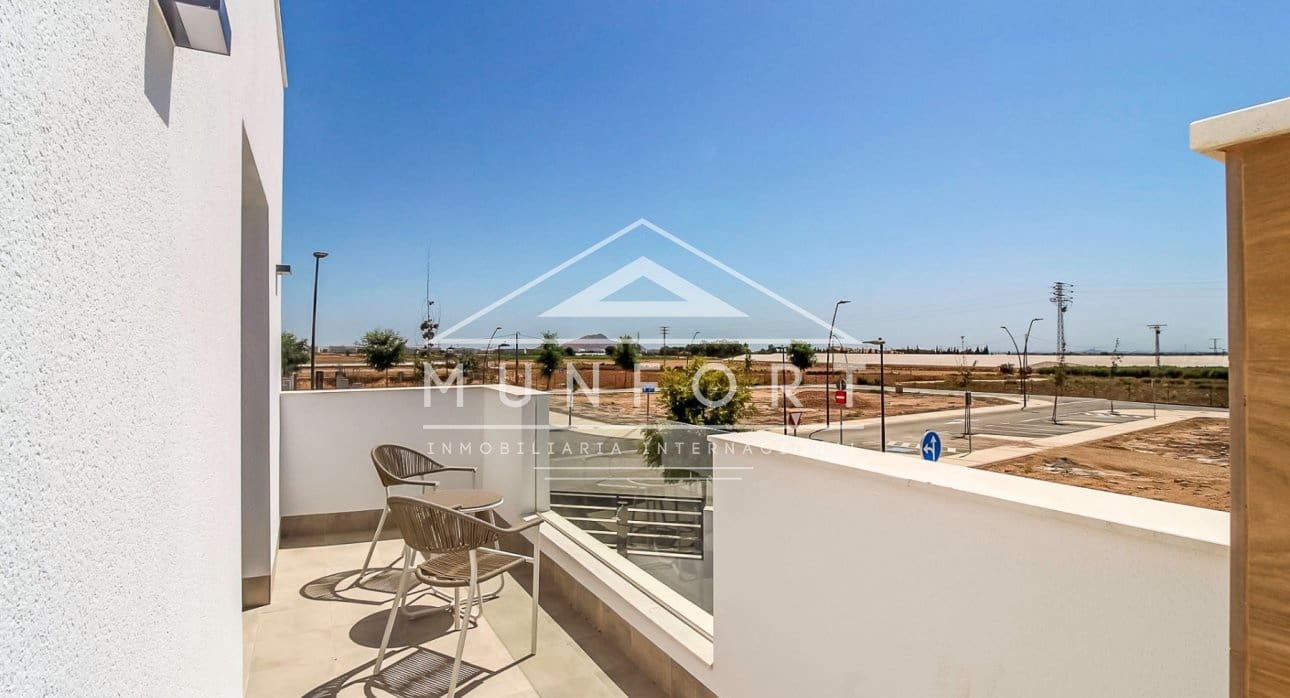 3 soveværelse Villa til salg i Roldan med swimmingpool - € 404.900 (Ref: 8759068)