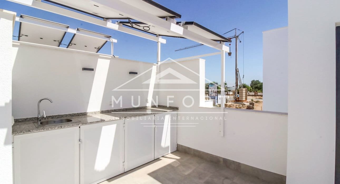 3 soveværelse Villa til salg i Roldan med swimmingpool - € 404.900 (Ref: 8759068)