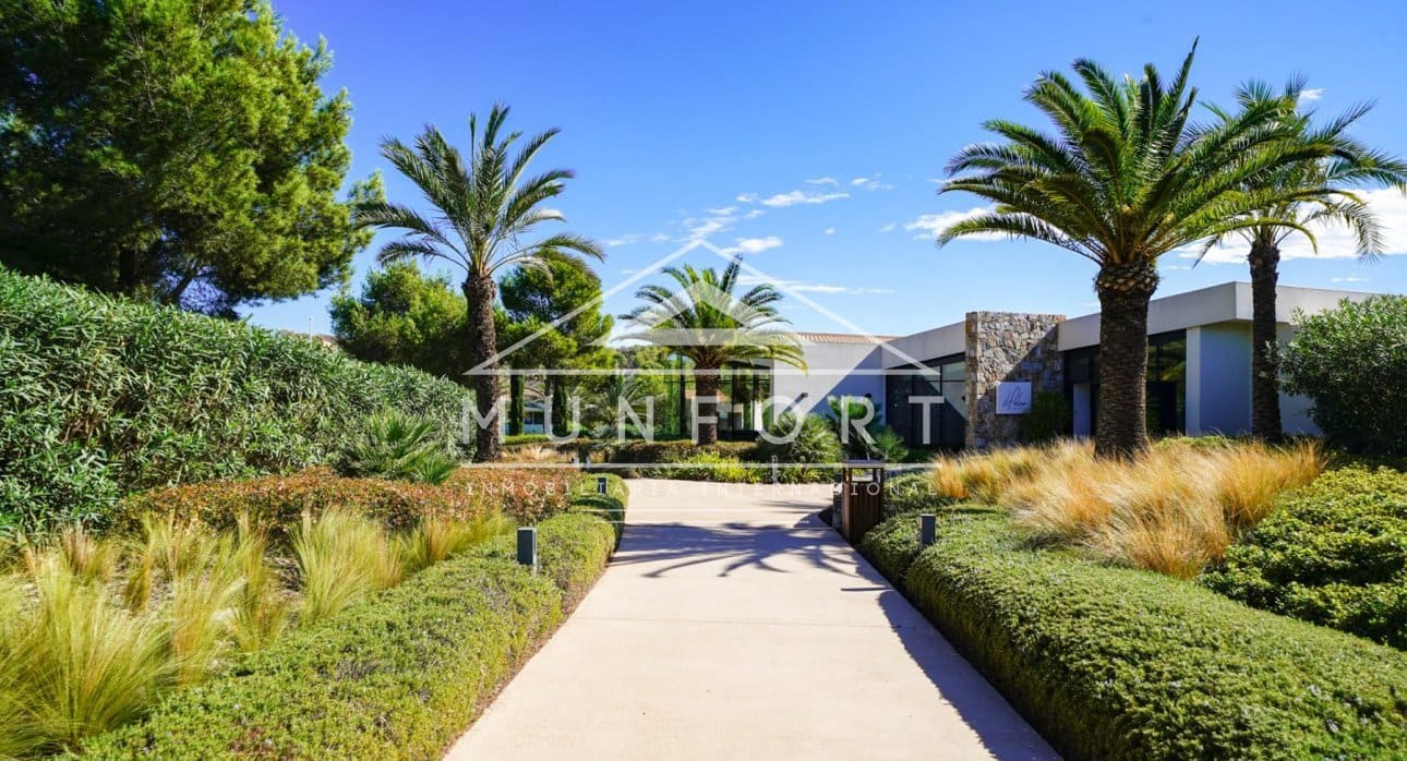 3 soveværelse Penthouse til salg i Orihuela Costa med swimmingpool - € 1.195.000 (Ref: 8769670)