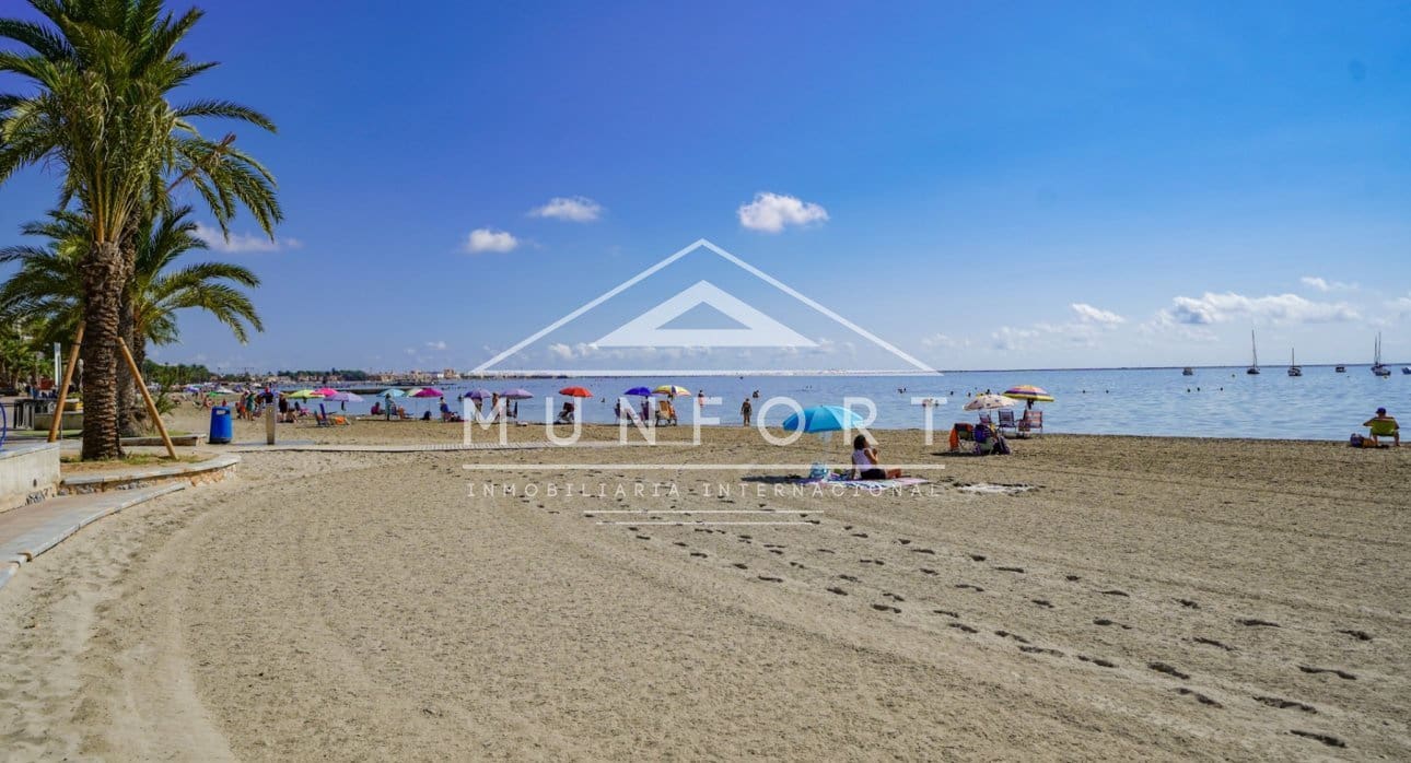 3 soveværelse Rækkehus til salg i Santiago de la Ribera med swimmingpool - € 425.000 (Ref: 8771143)