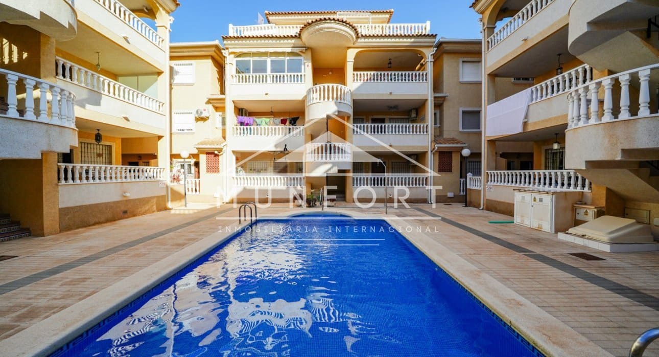 Appartement de 2 chambres à louer à La Florida avec piscine - 850 € (Ref: 8774031)