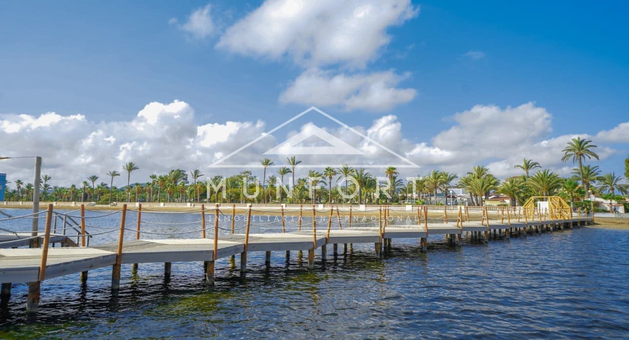 2 sypialnia Bungalow na sprzedaż w Los Urrutias - 185 000 € (Ref: 8777513)