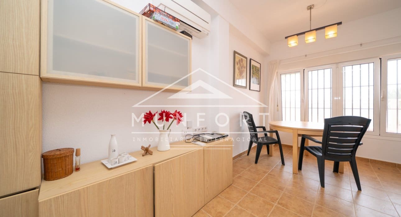 2 sypialnia Bungalow na sprzedaż w Los Urrutias - 185 000 € (Ref: 8777513)