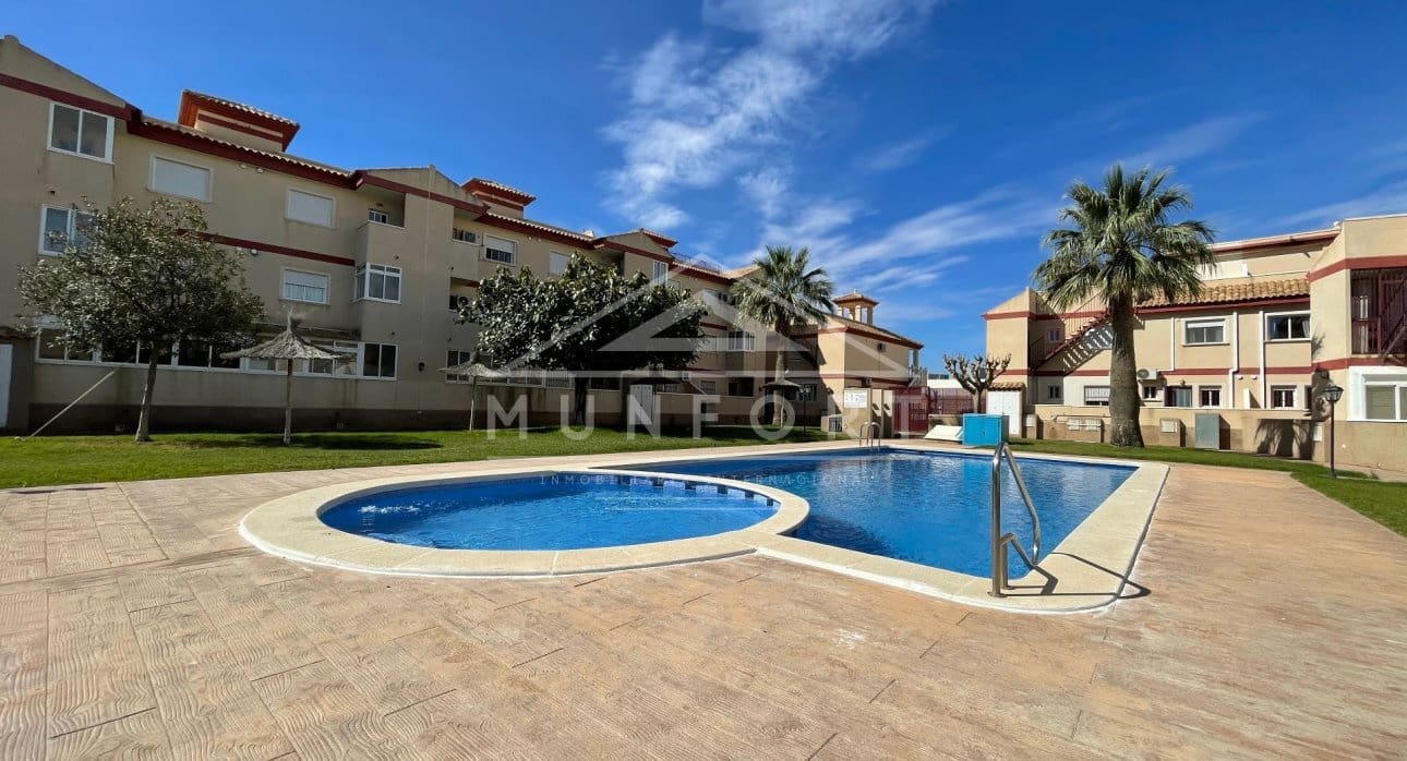 2 soveværelse Bungalow til leje i San Pedro del Pinatar med swimmingpool - € 850 (Ref: 8777514)