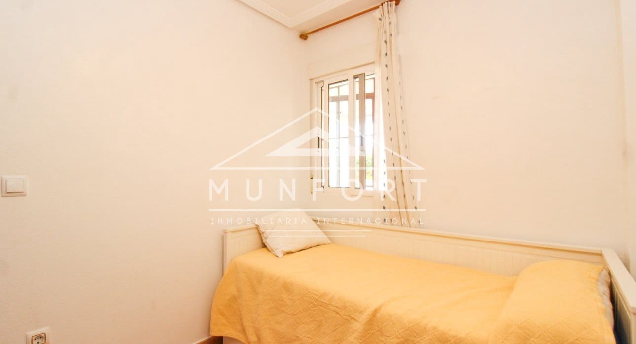 2 soveværelse Bungalow til leje i San Pedro del Pinatar med swimmingpool - € 850 (Ref: 8777514)