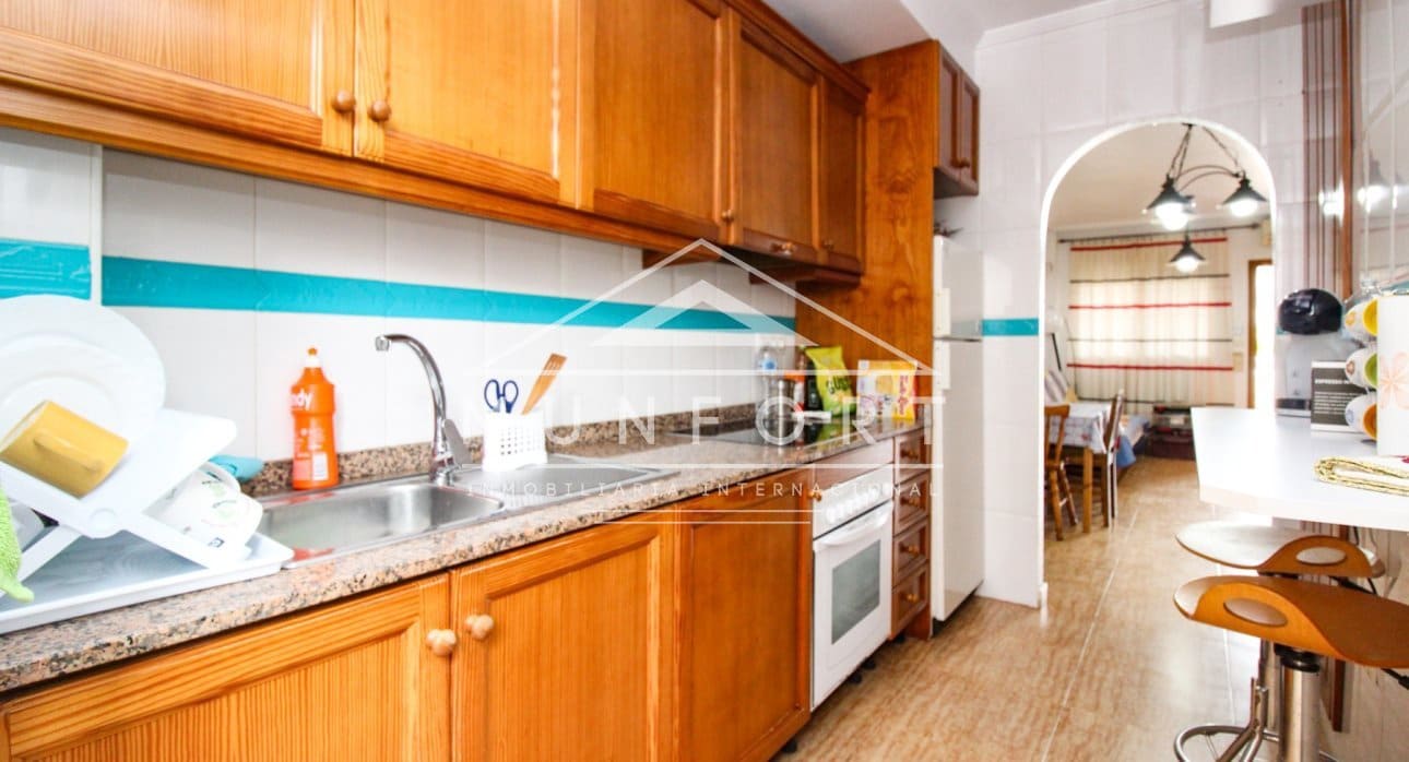 2 soveværelse Bungalow til leje i San Pedro del Pinatar med swimmingpool - € 850 (Ref: 8777514)