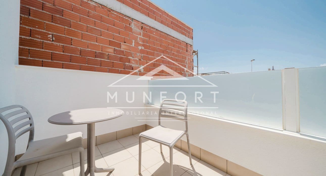 3 camera da letto Villa da affittare in Lo Pagan con piscina - 2.000 € (Rif: 8780306)