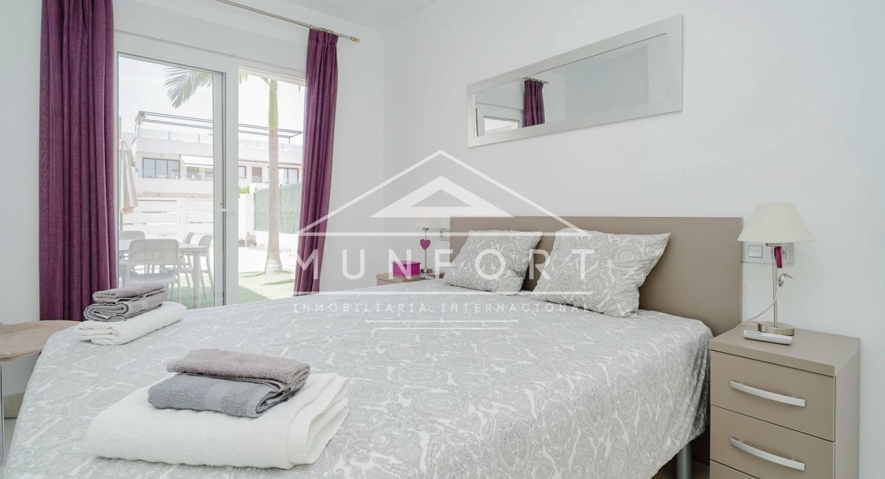 3 camera da letto Villa da affittare in Lo Pagan con piscina - 2.000 € (Rif: 8780306)