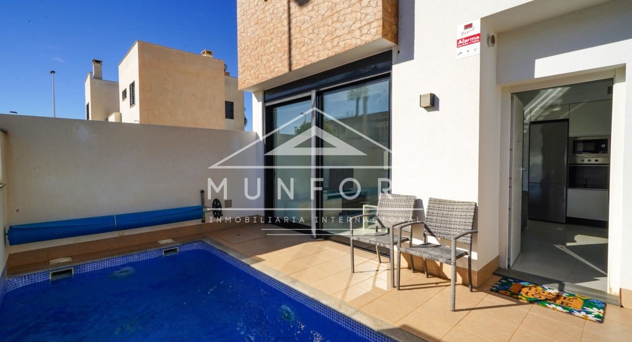 3 soveværelse Villa til leje i San Pedro del Pinatar med swimmingpool - € 1.800 (Ref: 8796618)