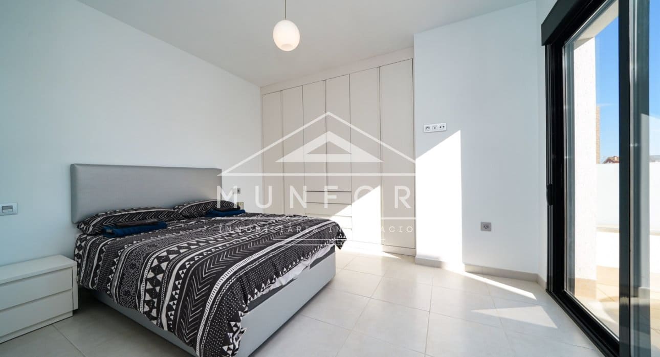 3 soveværelse Villa til leje i San Pedro del Pinatar med swimmingpool - € 1.800 (Ref: 8796618)