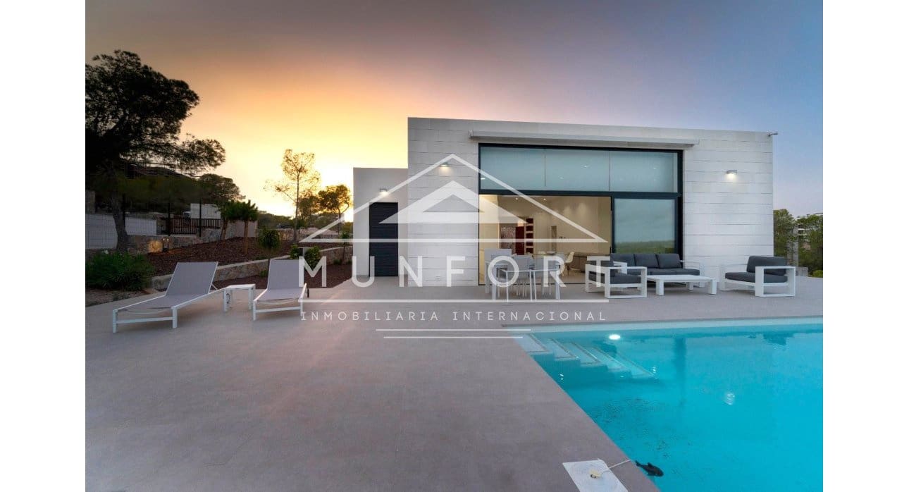 3 chambre Villa/Maison à vendre à Pilar de la Horadada avec piscine - 574 000 € (Ref: 8815057)