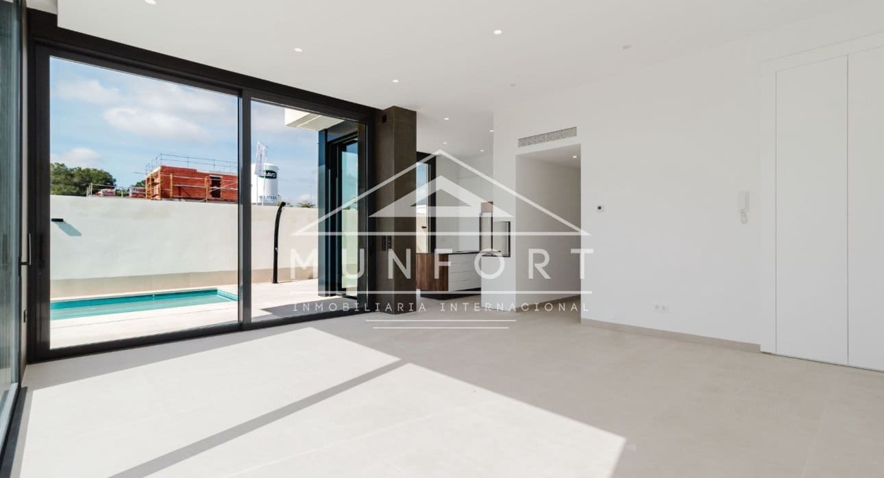 3 soveværelse Villa til salg i Pilar de la Horadada med swimmingpool - € 584.000 (Ref: 8815057)