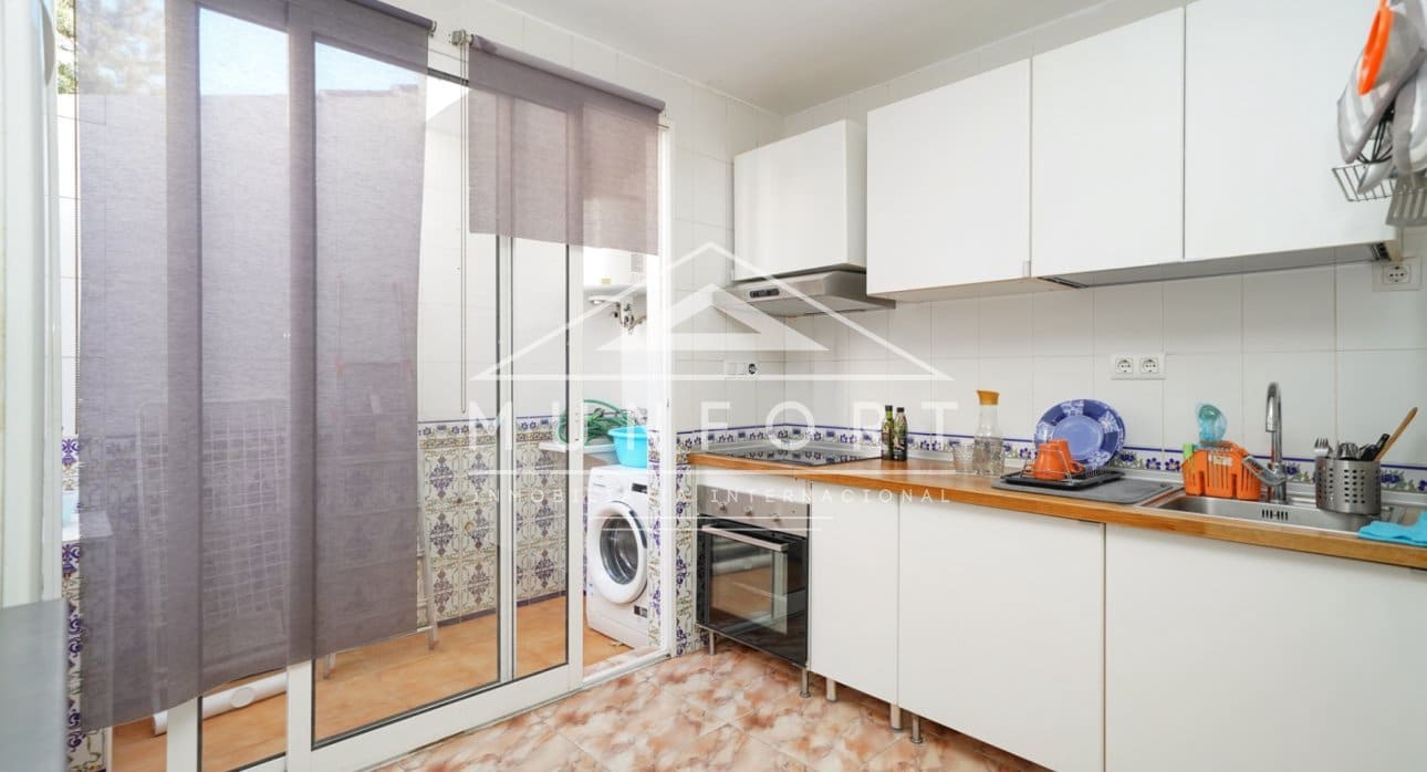 Maison de Ville de 3 chambres à louer à Santiago de la Ribera - 850 € (Ref: 8815059)