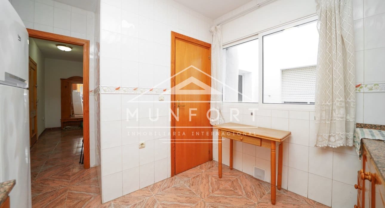 2 soveværelse Penthouse til leje i Lo Pagan - € 750 (Ref: 8830390)