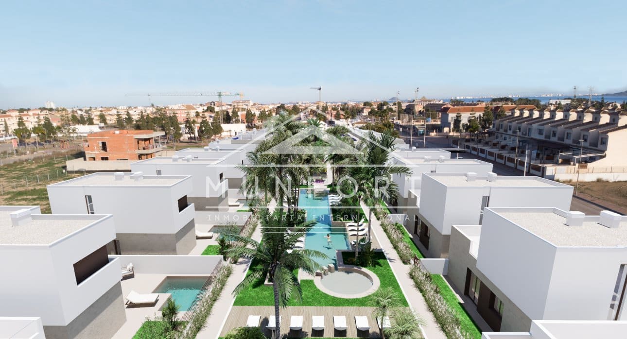 3 soveværelse Bungalow til salg i Los Alcazares med swimmingpool - € 320.000 (Ref: 8846701)