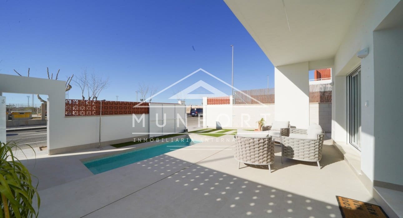 3 quarto Moradia para venda em Pilar de la Horadada com piscina - 469 000 € (Ref: 8853284)