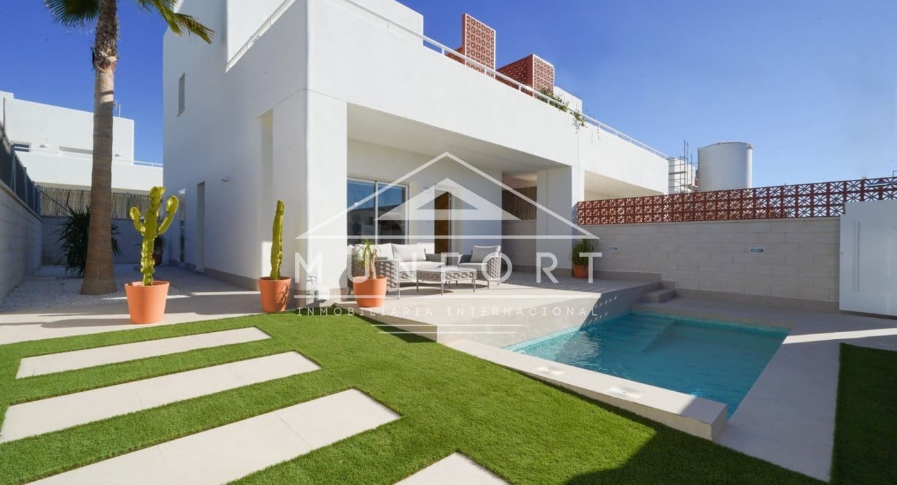 3 quarto Moradia para venda em Pilar de la Horadada com piscina - 469 000 € (Ref: 8853284)