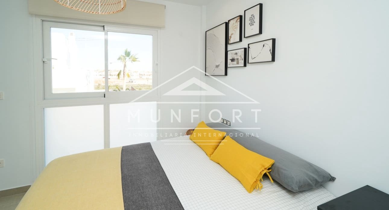 3 quarto Moradia para venda em Pilar de la Horadada com piscina - 469 000 € (Ref: 8853284)