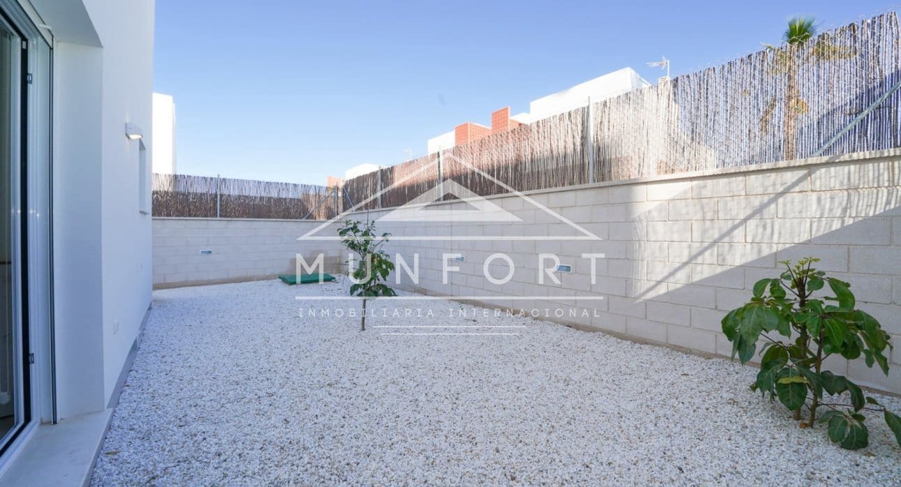 3 quarto Moradia para venda em Pilar de la Horadada com piscina - 469 000 € (Ref: 8853284)