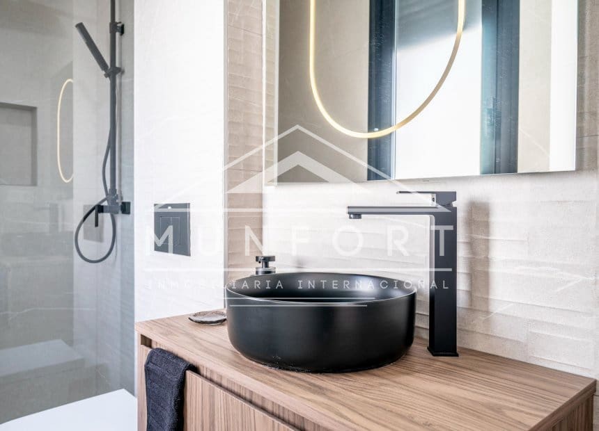 3 makuuhuone Huvila myytävänä paikassa Roldan mukana uima-altaan - 415 950 € (Ref: 8879011)