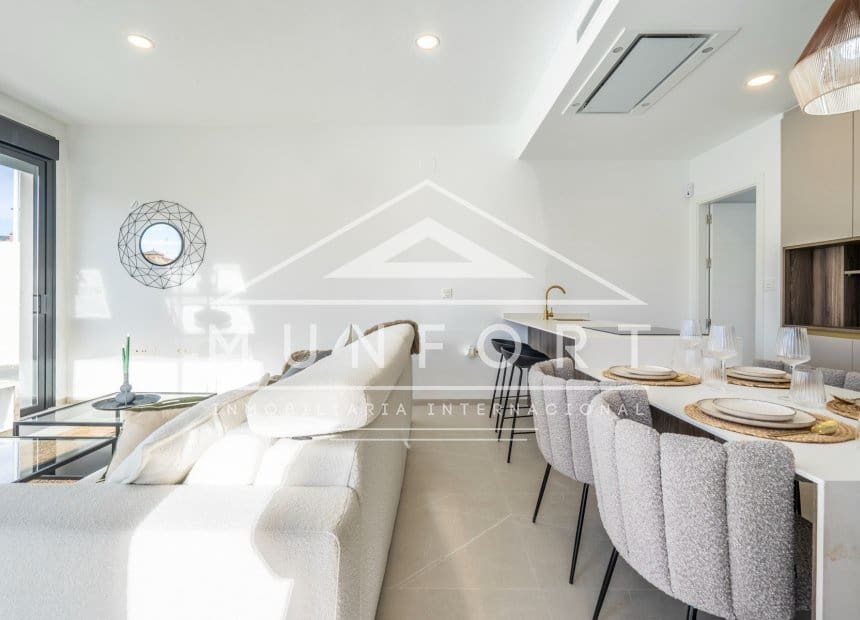 3 makuuhuone Huvila myytävänä paikassa Roldan mukana uima-altaan - 415 950 € (Ref: 8879011)