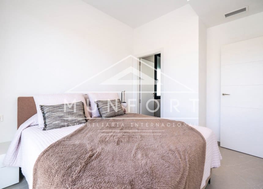 3 makuuhuone Huvila myytävänä paikassa Roldan mukana uima-altaan - 415 950 € (Ref: 8879011)