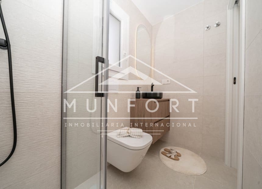 Chalet de 3 habitaciones en Roldan en venta con piscina - 419.950 € (Ref: 8879011)