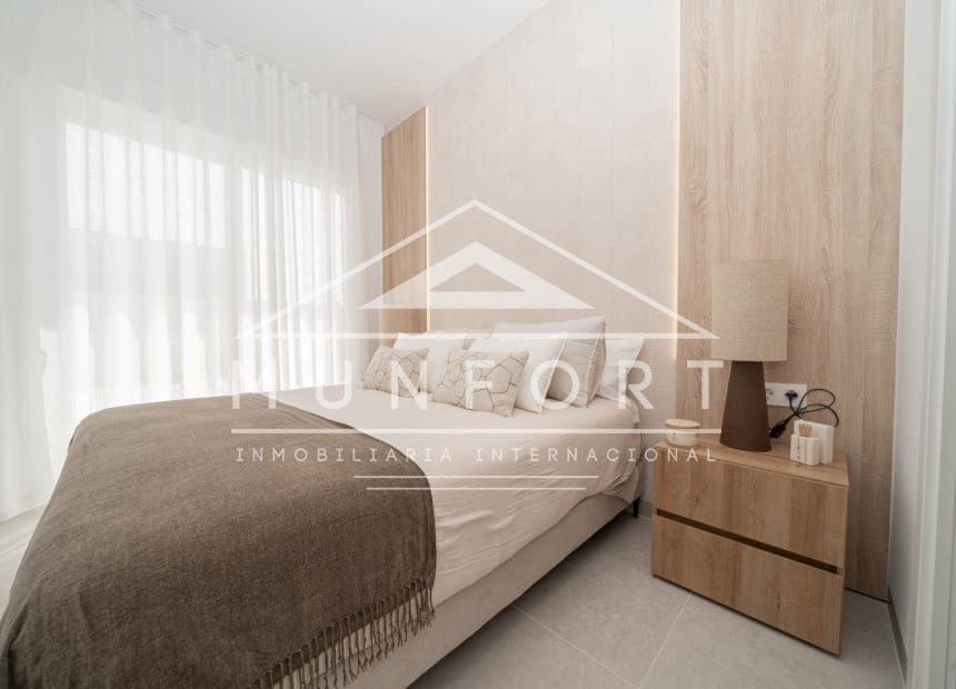 Chalet de 3 habitaciones en Roldan en venta con piscina - 419.950 € (Ref: 8879011)