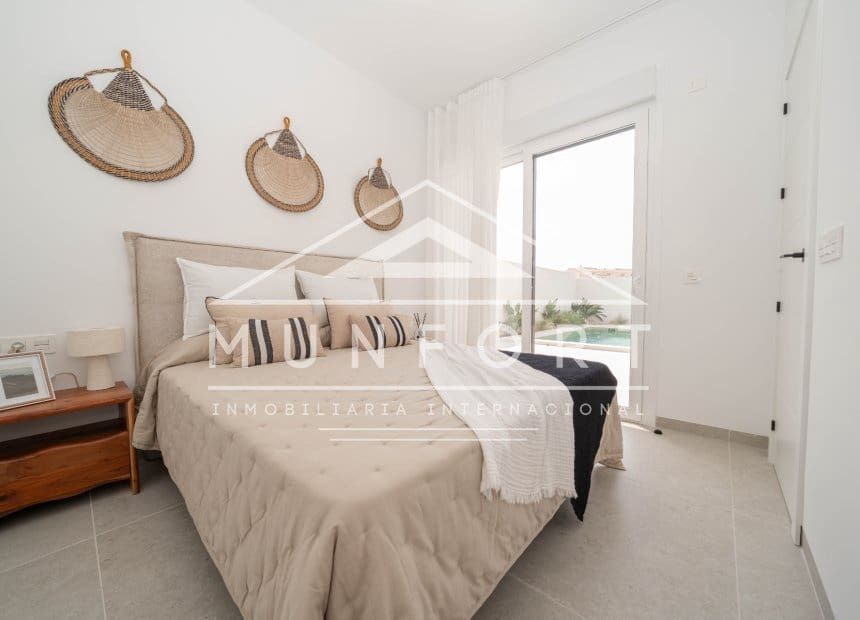 3 bedroom Villa for sale in Roldan with pool - € 415,950 (Ref: 8879011)
