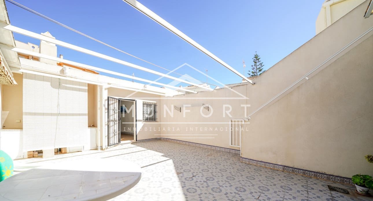 4 bedroom Townhouse for rent in Lo Pagan - € 900 (Ref: 8881092)