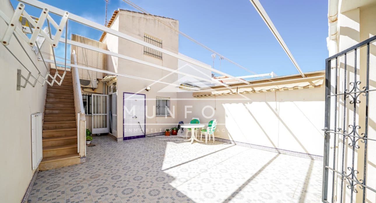 4 bedroom Townhouse for rent in Lo Pagan - € 900 (Ref: 8881092)