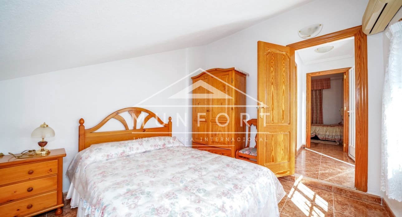 4 bedroom Townhouse for rent in Lo Pagan - € 900 (Ref: 8881092)