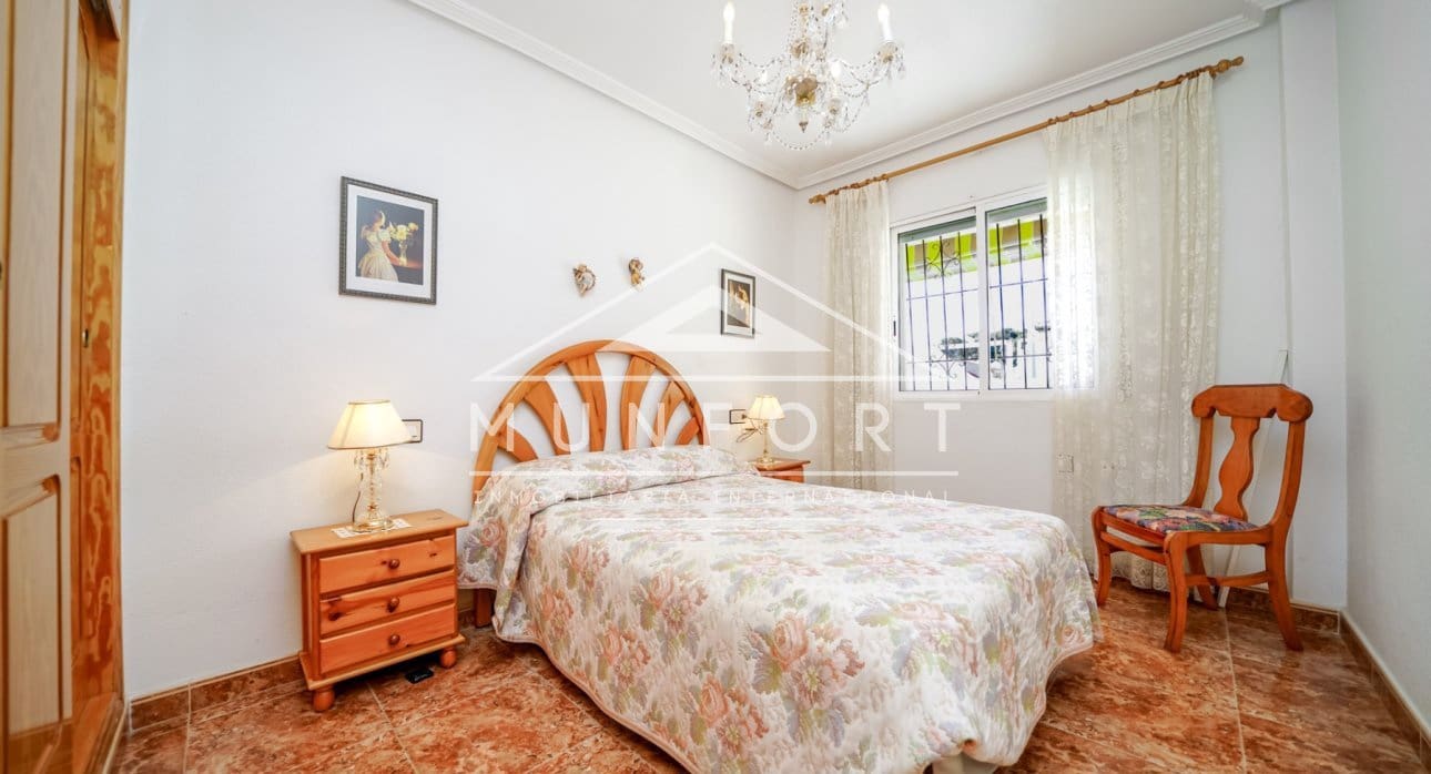 4 bedroom Townhouse for rent in Lo Pagan - € 900 (Ref: 8881092)