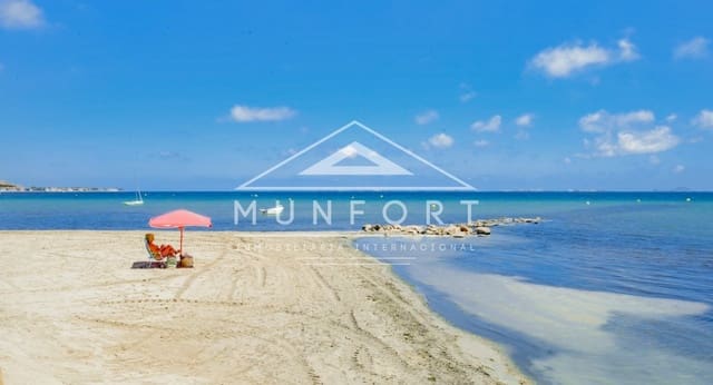 4 quarto Moradia para venda em Las Lomas de Rame - Bahía Bella, Los Alcázares com piscina - 390 000 € (Ref: 8886933)