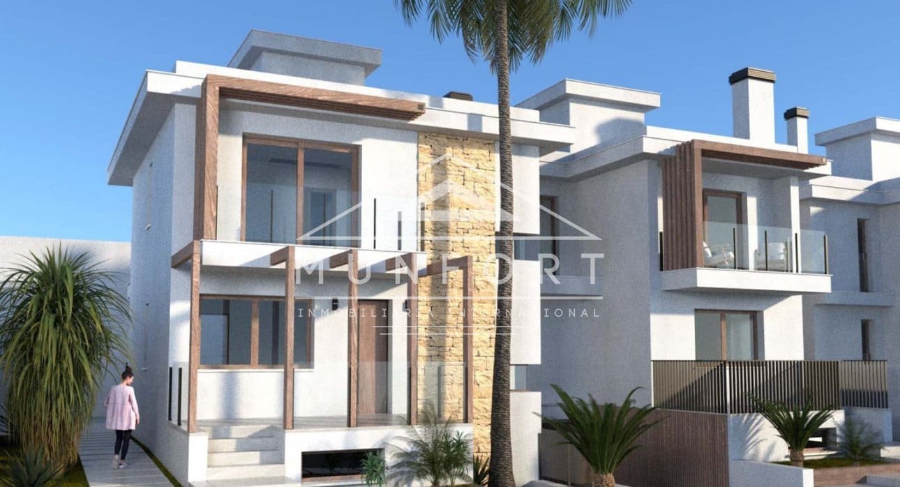 4 Zimmer Villa zu verkaufen in Los Alcazares mit Pool - 390.000 € (Ref: 8886933)