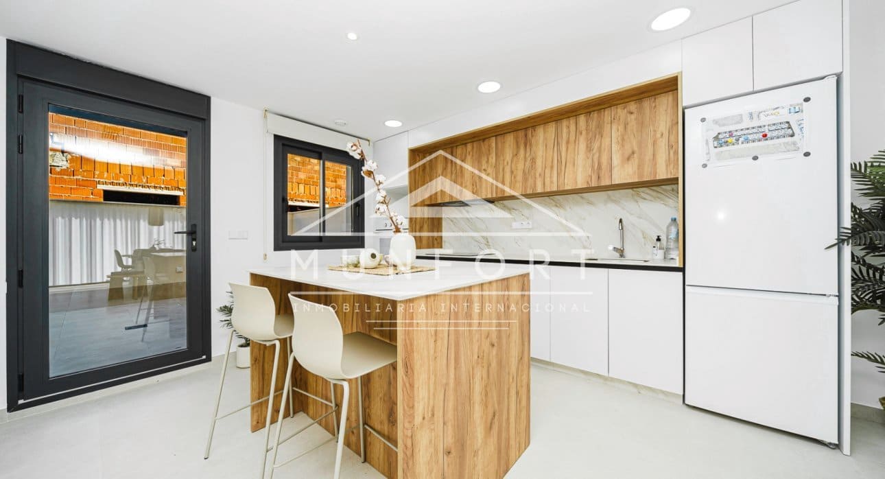 2 sovrum Villa till salu i Cox med pool - 219 000 € (Ref: 8887136)